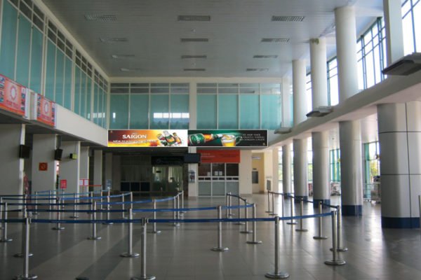 Bên trong khu vực Checkin sân bay Quốc tế Phú Bài