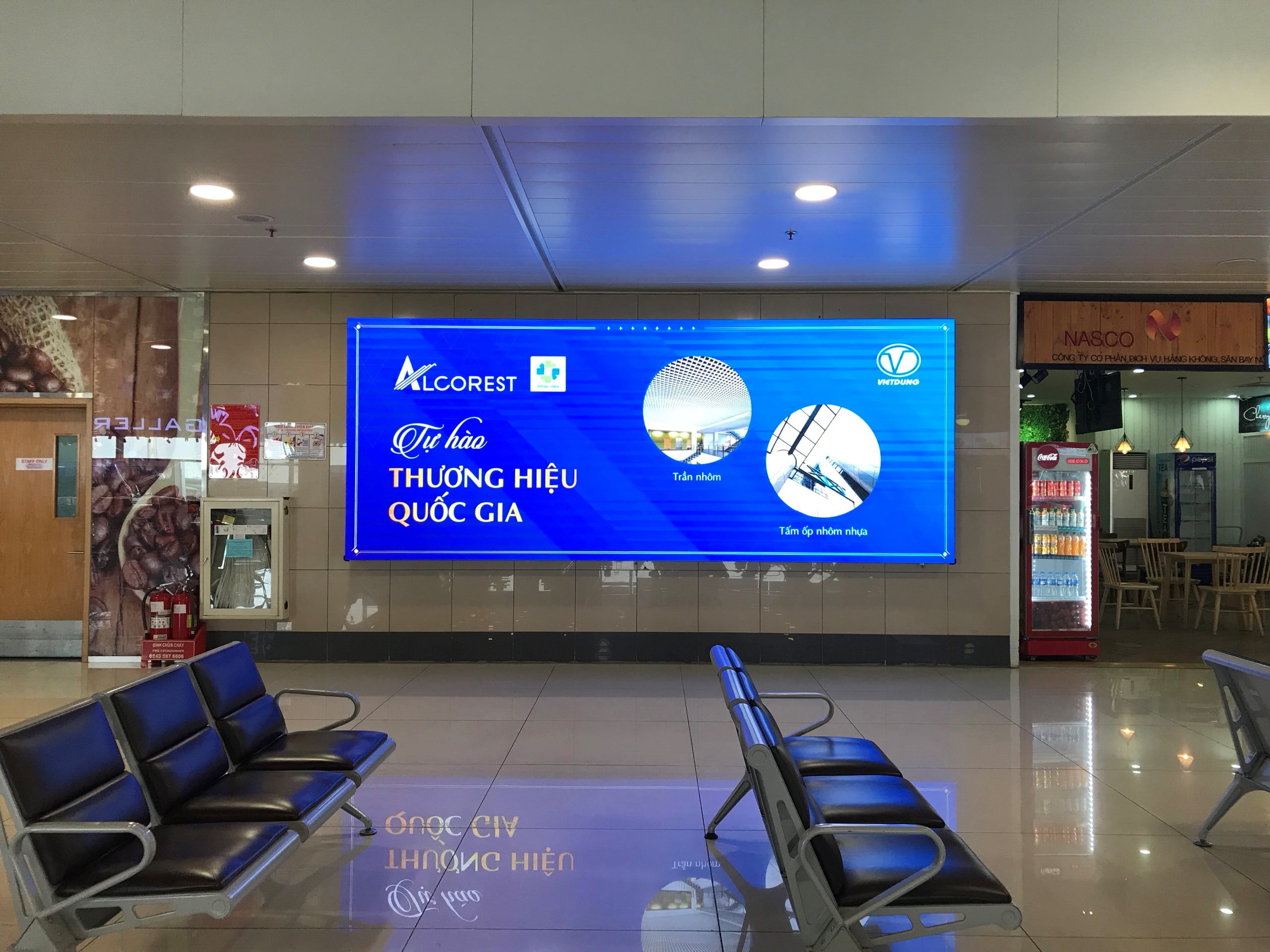 Quảng cáo màn hình LED sân bay – Thông điệp ngắn gọn