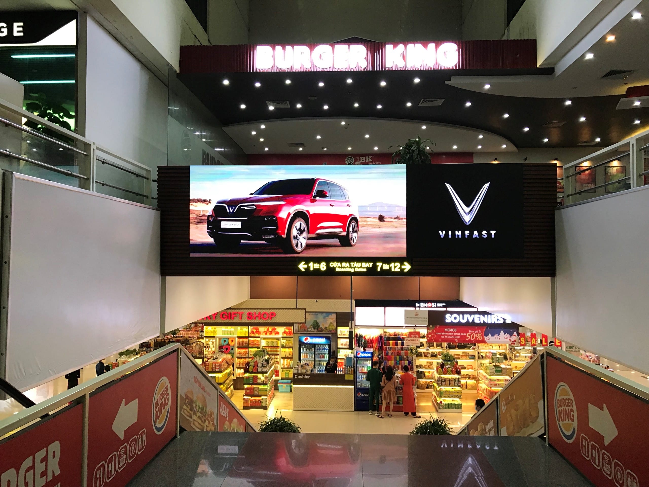 Advertising using LED or LCD screens