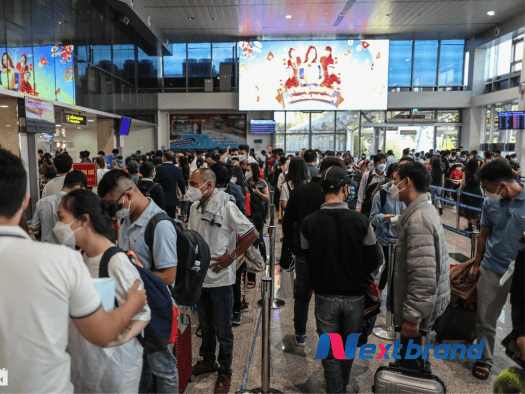 13 Màn hình LED khu vực check-in làm thủ tục