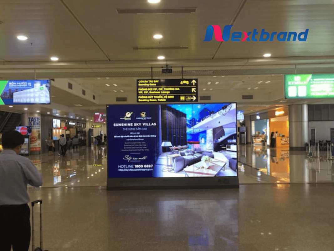 Quảng cáo màn hình LED sân bay Chu Lai tại khu vực sảnh chính Quảng cáo màn hình LED sân bay Chu Lai tại khu vực sảnh chính