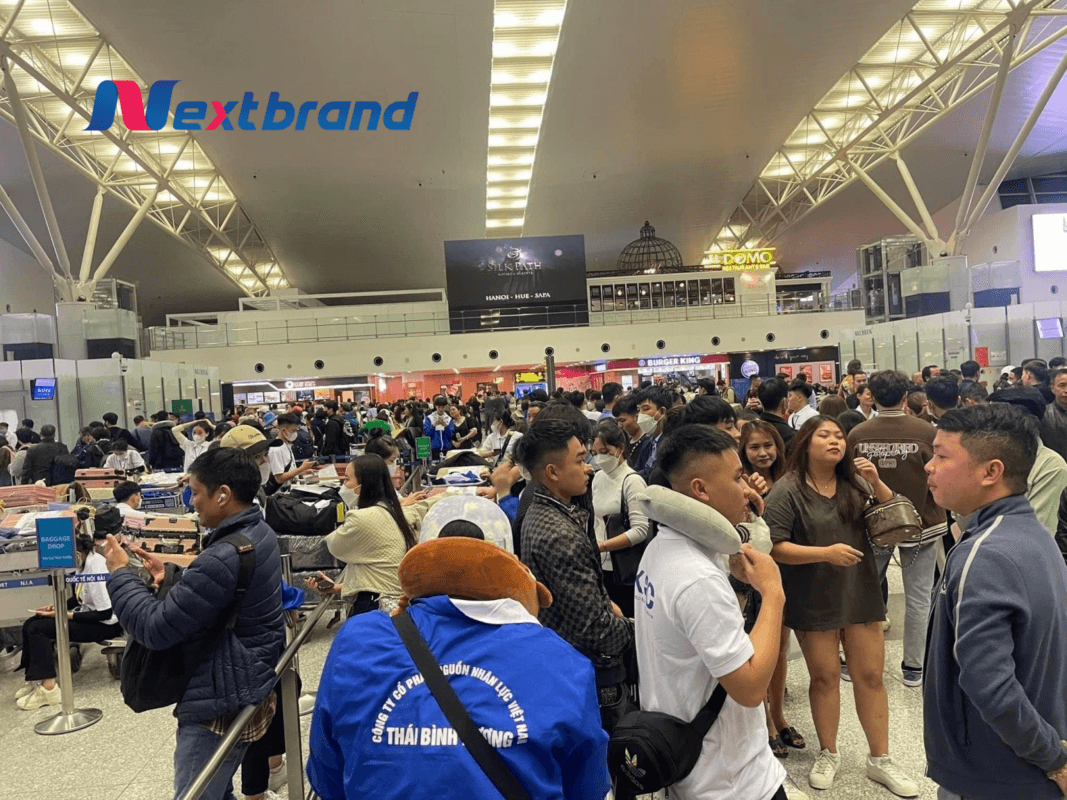 Màn hình LED quảng sân bay Phù Cát tại khu vực lối ra và sảnh đón Màn hình LED quảng sân bay Phù Cát tại khu vực lối ra và sảnh đón