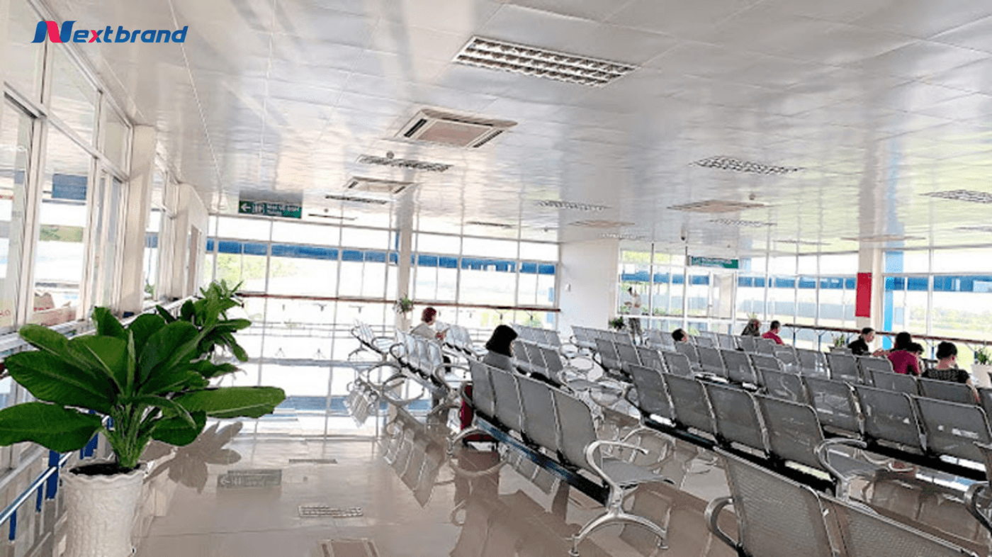 Khu vực sảnh chờ ga đi của Sân bay Cà Mau Khu vực sảnh chờ ga đi của Sân bay Cà Mau
