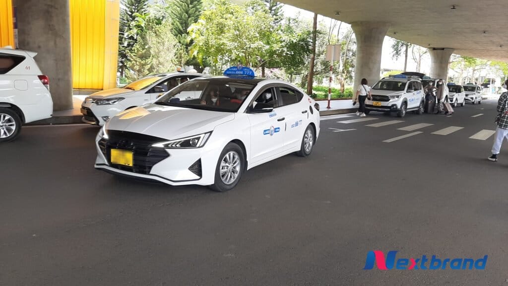 Taxi truyền thống Taxi truyền thống