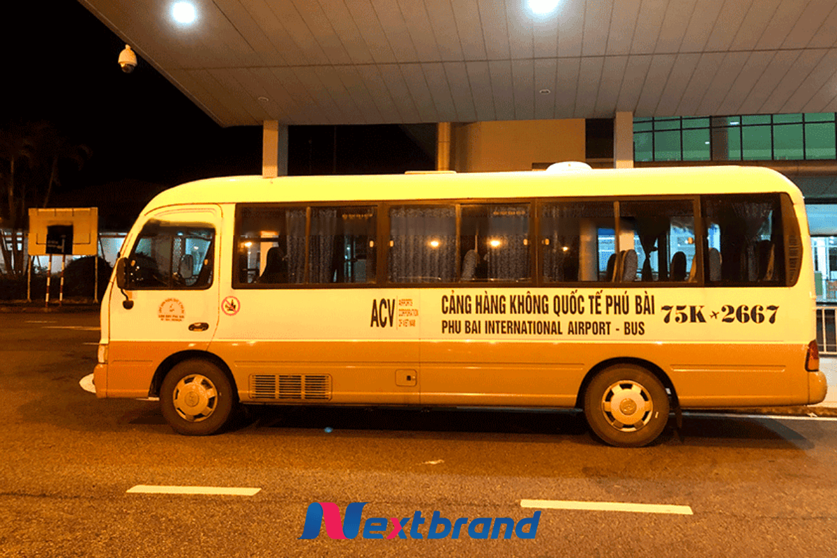 Di chuyển tiết kiệm chi phí với xe buýt công cộng