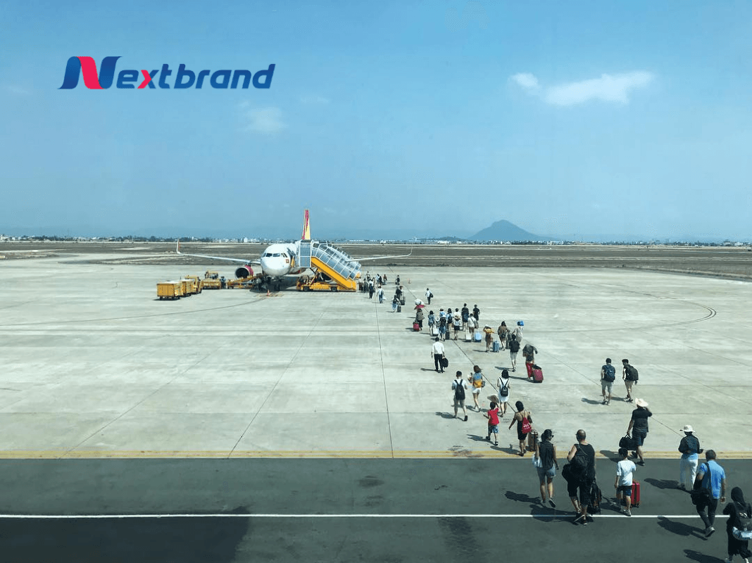 Sân bay Tuy Hòa kết nối với 2 thành phố lớn là Hà Nội và Hồ Chí Minh Sân bay Tuy Hòa kết nối với 2 thành phố lớn là Hà Nội và Hồ Chí Minh