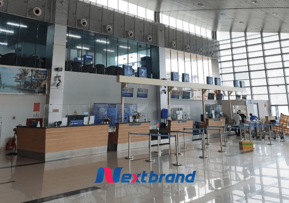 Khu vực làm thủ tục tại sân bay Tuy Hòa Khu vực làm thủ tục tại sân bay Tuy Hòa