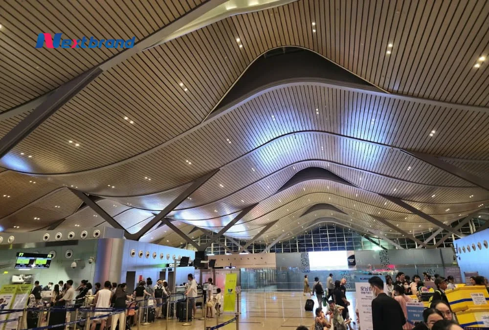 Nhà ga T2 sân bay Cam Ranh với kiến trúc mái uốn lượn lấy cảm hứng từ tổ yến Nhà ga T2 sân bay Cam Ranh với kiến trúc mái uốn lượn lấy cảm hứng từ tổ yến