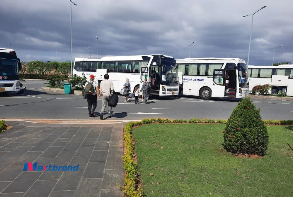 Xe buýt có trạm dừng ngay tại sân bay Cam Ranh (CXR) Xe buýt có trạm dừng ngay tại sân bay Cam Ranh (CXR)