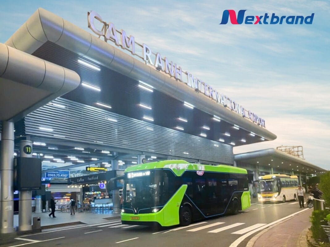 Tuyến xe điện VinBus 16-2 hoạt động tại sân bay Cam Ranh