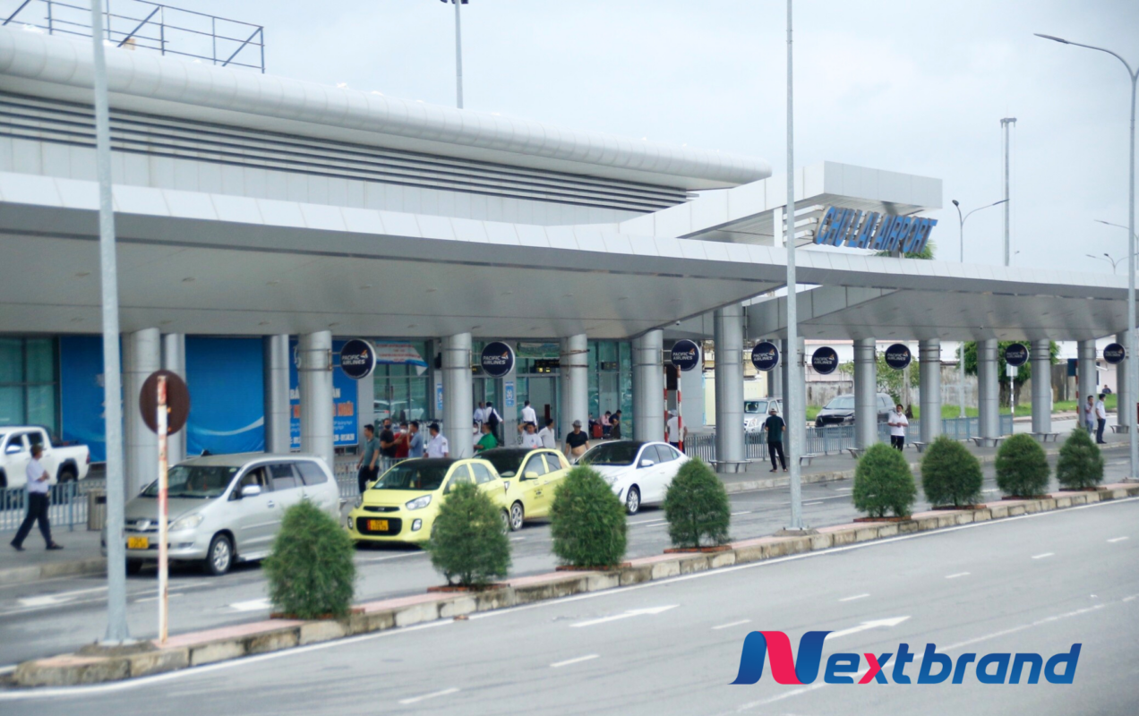 Xe công nghệ đặt qua ứng dụng online Xe công nghệ đặt qua ứng dụng online