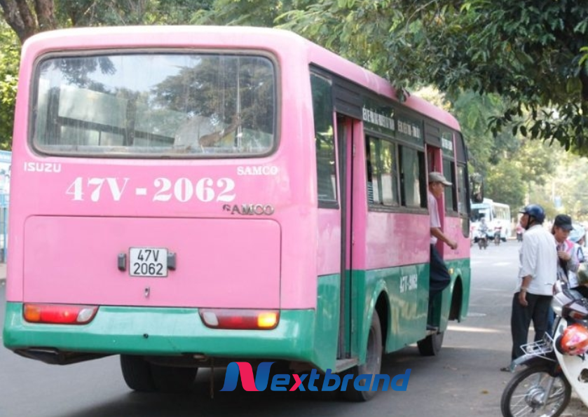 Xe buýt công cộng là lựa chọn tiết kiệm nhất từ sân bay  Buôn Ma Thuột về trung tâm thành phố