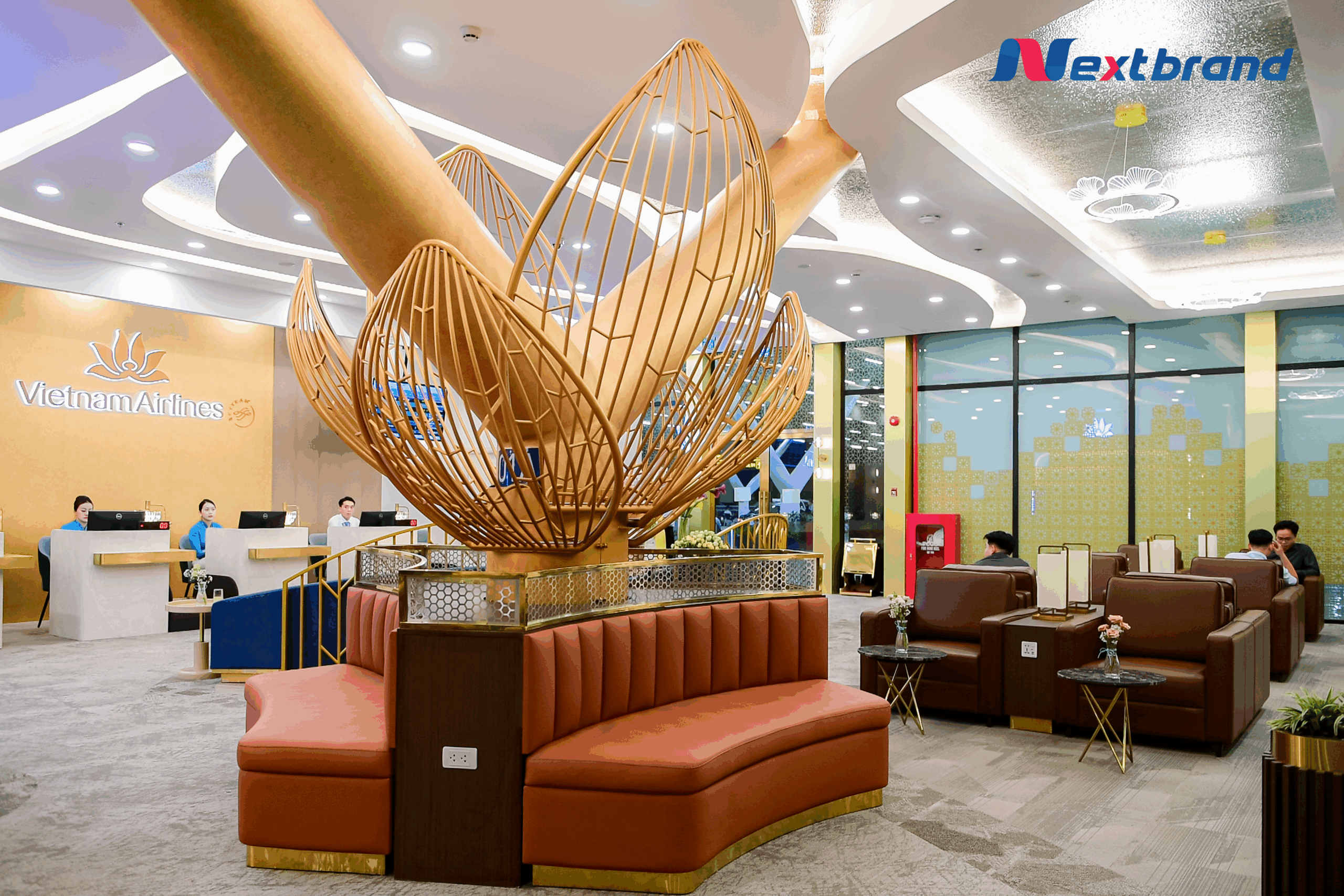 Không gian check-in đẳng cấp của hãng hàng không Quốc gia Vietnam Airlines Không gian check-in đẳng cấp của hãng hàng không Quốc gia Vietnam Airlines