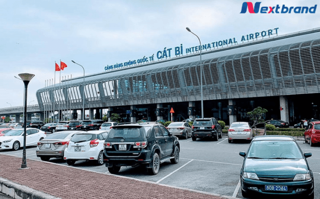 Di chuyển bằng xe riêng/xe du lịch