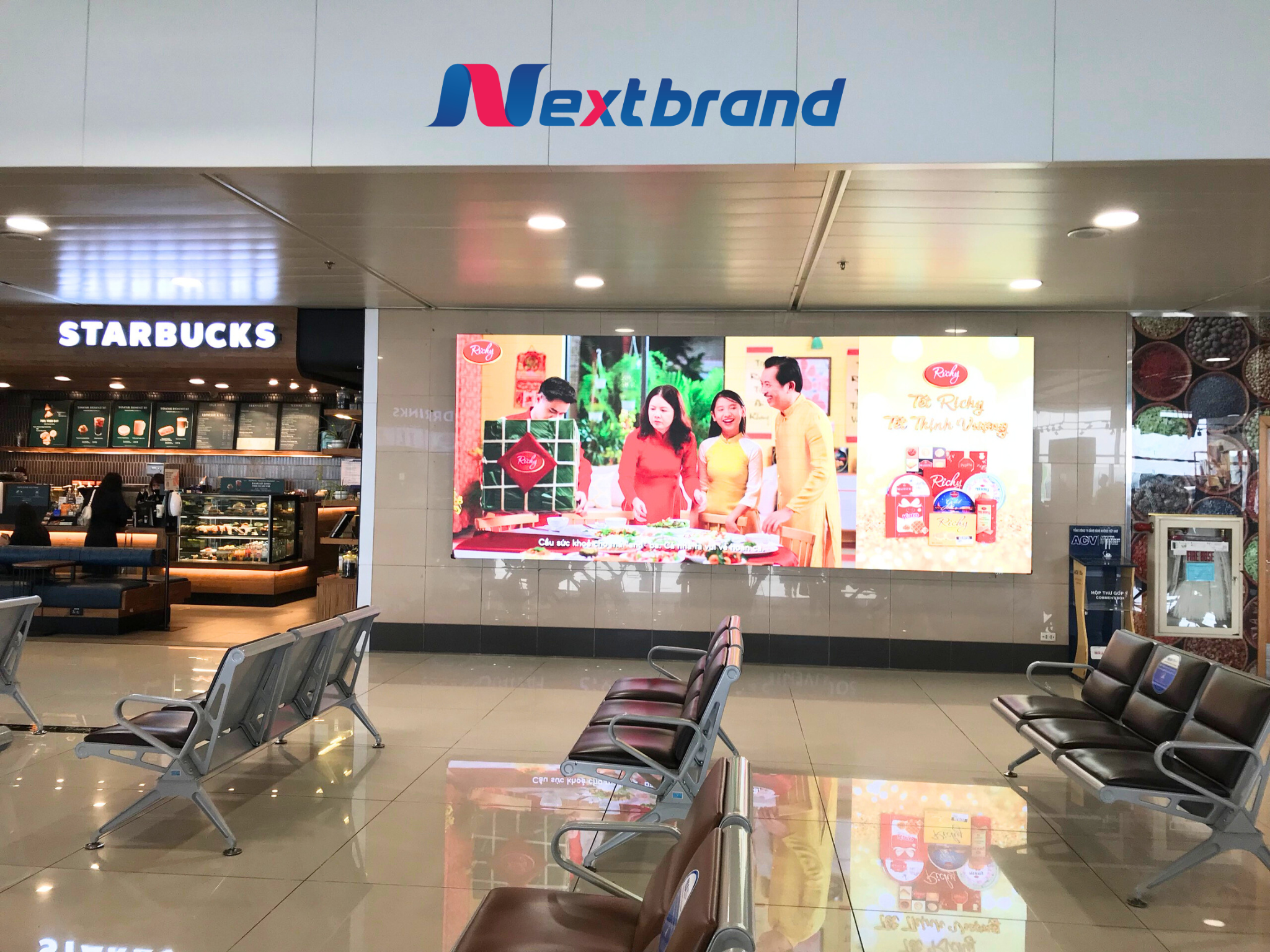 Quảng cáo màn hình LED vào mùa Tết tại Sân bay Nội Bài