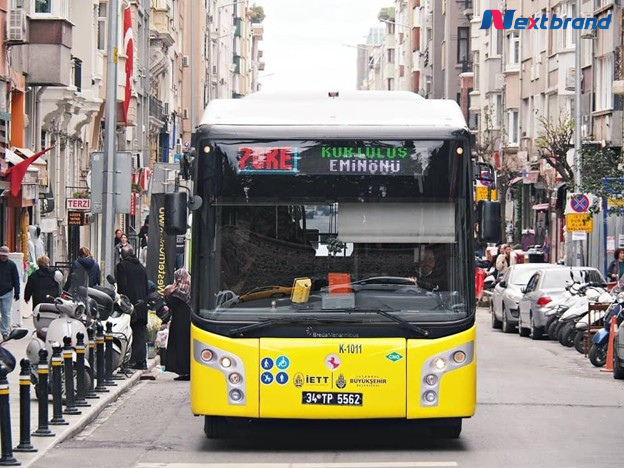 Di chuyển bằng xe buýt công cộng Di chuyển bằng xe buýt công cộng