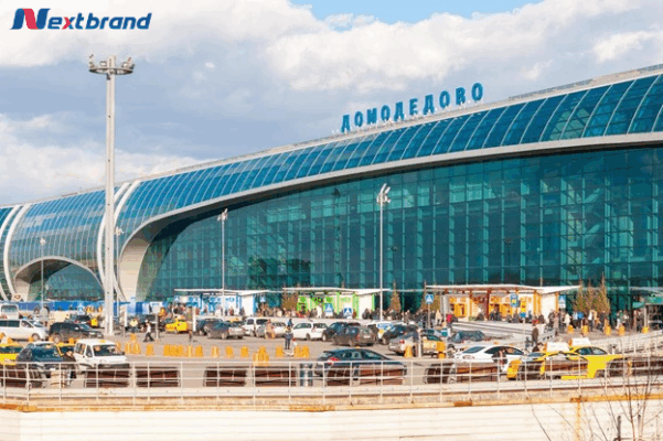 DME là mã IATA của Sân bay Quốc tế Domodedovo tại Moskva, Nga
