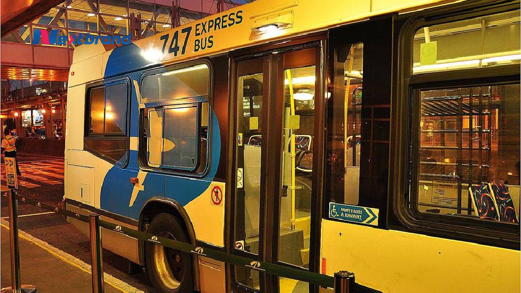 Di chuyển bằng xe buýt Di chuyển bằng xe buýt