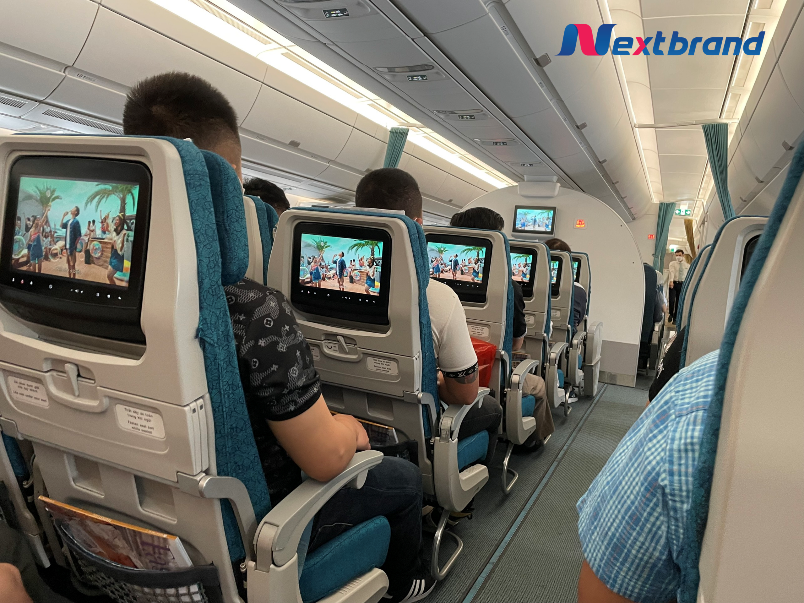 Quảng cáo TVC trên máy bay Vietnam Airlines Quảng cáo TVC trên máy bay Vietnam Airlines