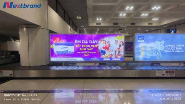 Quảng cáo sân bay cho thực phẩm chức năng bằng hình thức bảng hộp đèn