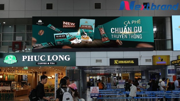 Quảng cáo sân bay cho FMCG bằng hình thức màn hình LED